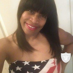 Meet your Posher, Cynthia